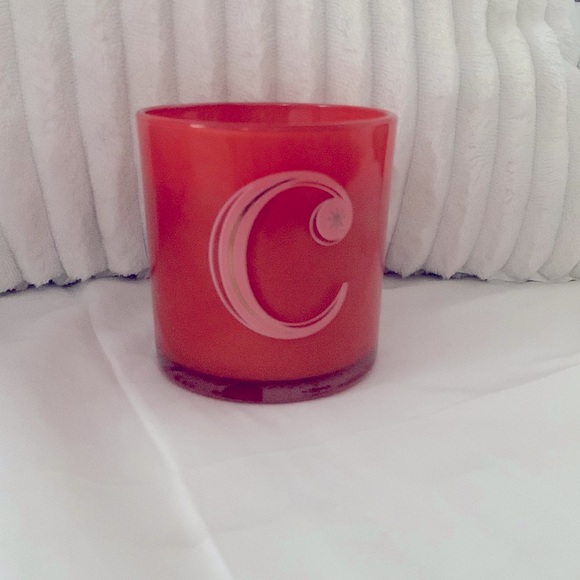 Brand new monogram candle NWT - Picture 1 of 3
